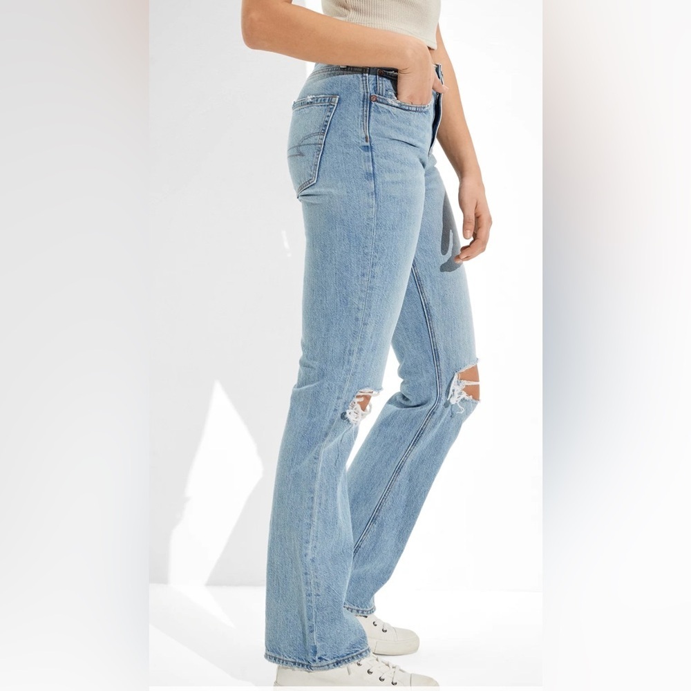 American Eagle 90’s bootcut distressed knees light wash comfort waist jeans 2reg - Picture 6 of 12